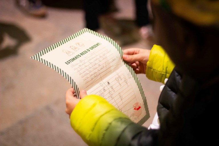 Lliurament de cartes al Patge Reial